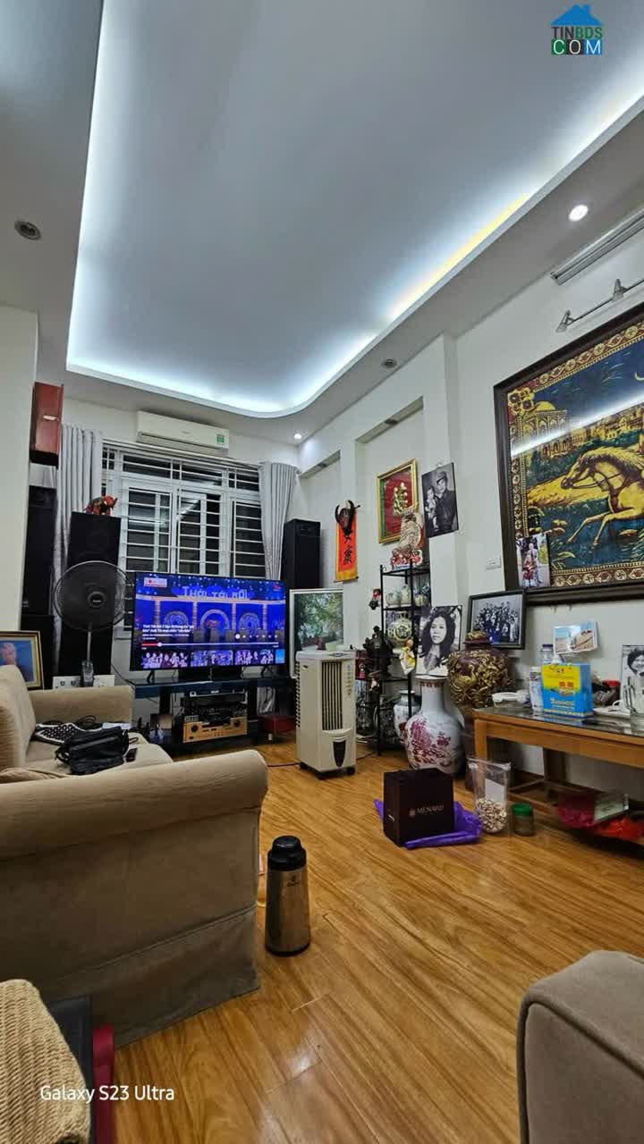 Ảnh Bán Gấp Nhà 5 Tầng Phố Nguyễn Đình Hoàn, Cầu Giấy, Gần Phố, Dt 31m Chỉ 3,25 Tỷ 0