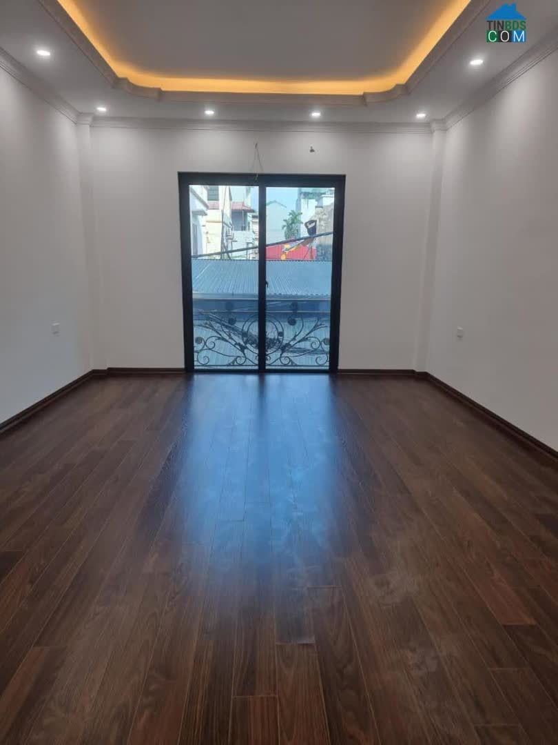 Ảnh Ngõ hơn 3m, dân trí cao, 2 thoáng ở luôn bán nhà Thái Hà 0