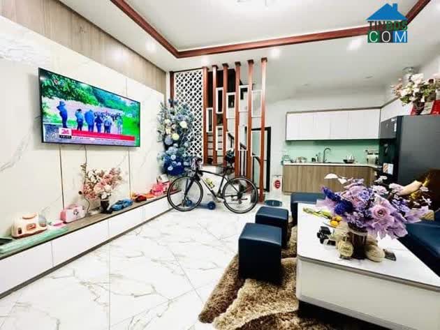 Ảnh Bán gấp nhà Tôn Đức Thắng lô góc 20m ra ô tô Full nội thất 35m 5Tg MT 4,1m hơn 5 tỷ LHCC. 0