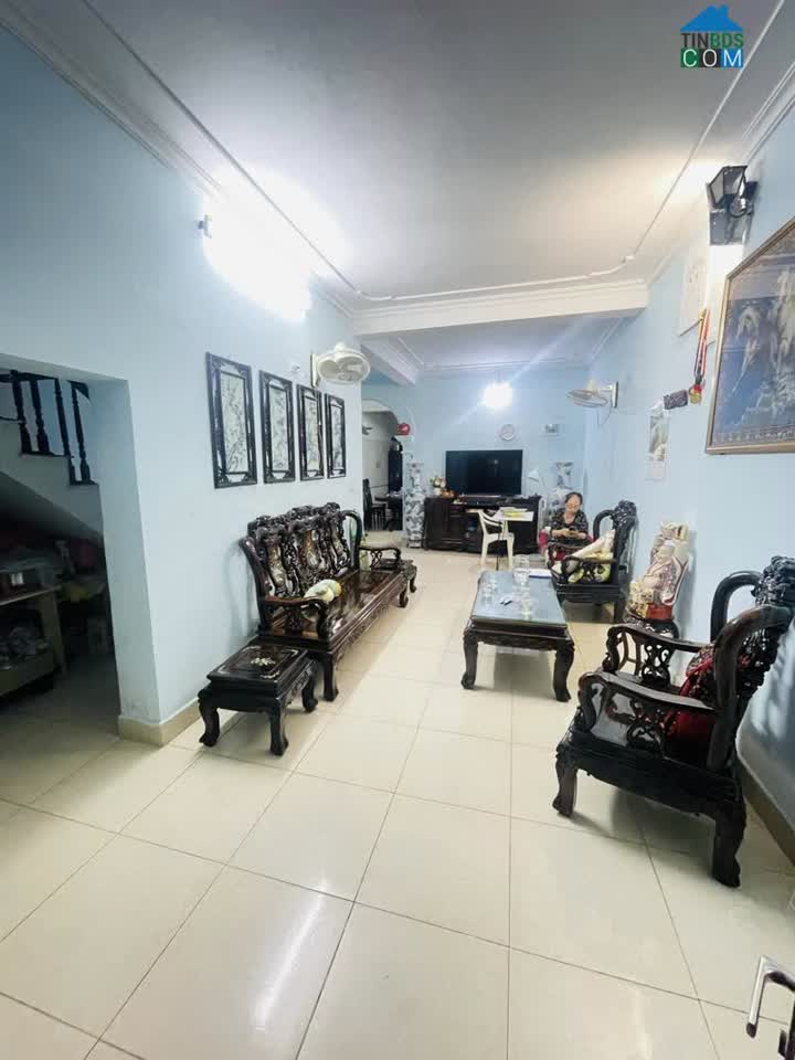 Ảnh Bán Nhà Phân Lô Phố Trung Kính, DT: 82m, MT: 5m, 3 Tầng giá yêu thương 2x Tỷ 0