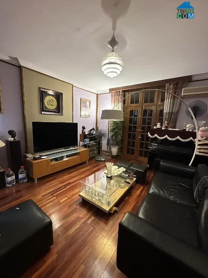 Ảnh TRẦN QUANG DIỆU
PHÂN LÔ - Ô TÔ TRÁNH - CHỦ TẶNG TOÀN BỘ NỘI THẤT.-42m-5t-mt 4.6 -giá chỉ 15tỷ 0