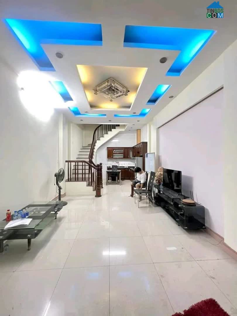 Ảnh Bán nhà mặt phố Hoa Bằng, Cầu giấy, full nội thất, 48m2, 5 tầng, mặt rộng 5m, Giảm chào sâu. 0