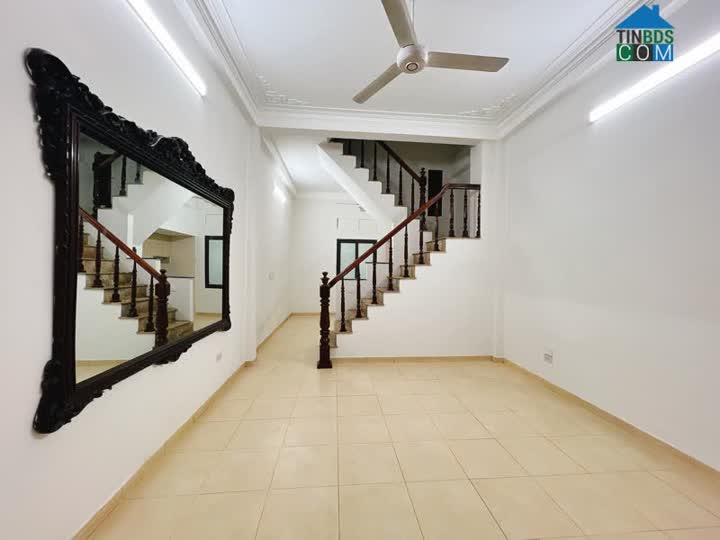 Ảnh Nhà đẹp Tôn Đức Thắng 39m, Đống Đa, 10m ô tô đỗ, ngõ thông, gần phố. Giá 4,9 tỷ 0