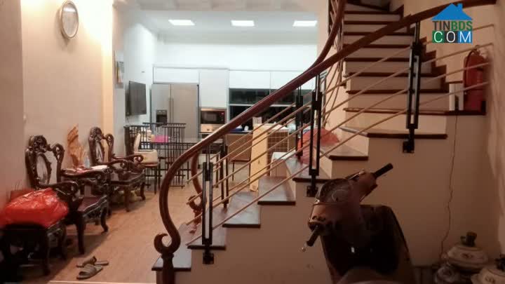 Ảnh Hiếm. Bán nhà Đê La Thành, trung tâm Đống Đa. 50m2 x 4 Tầng. Ô TÔ. KD. Nhỉnh 8 Tỷ. 0968084286 0