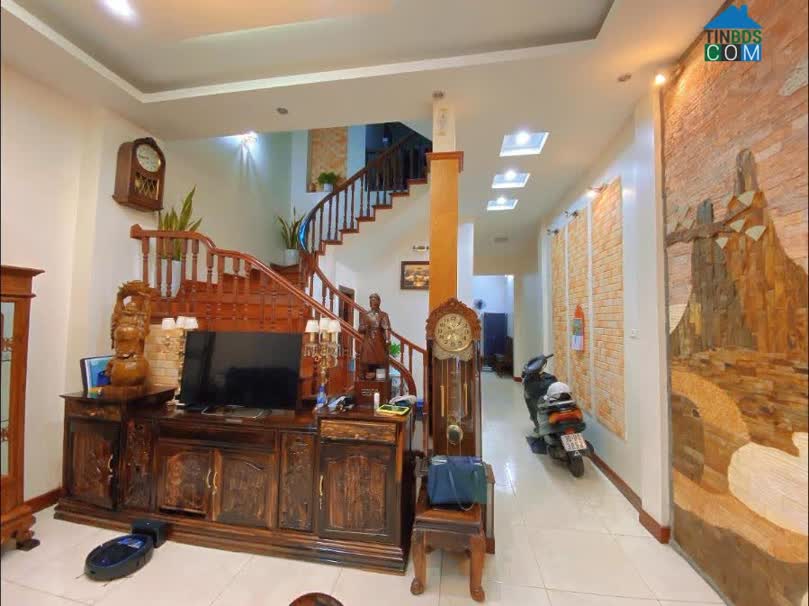 Ảnh Bán nhà Hoàng quốc việt, Cầu giấy, phân lô, ô tô đỗ ngày đêm, 61m2, Giá siêu rẻ. 0