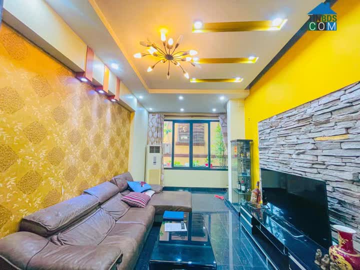 Ảnh Bán nhà Nguyễn Ngọc Vũ, Cầu giấy, nhà đẹp, gần phố, 43m2, mặt tiền 4m, Giá siêu rẻ. 0