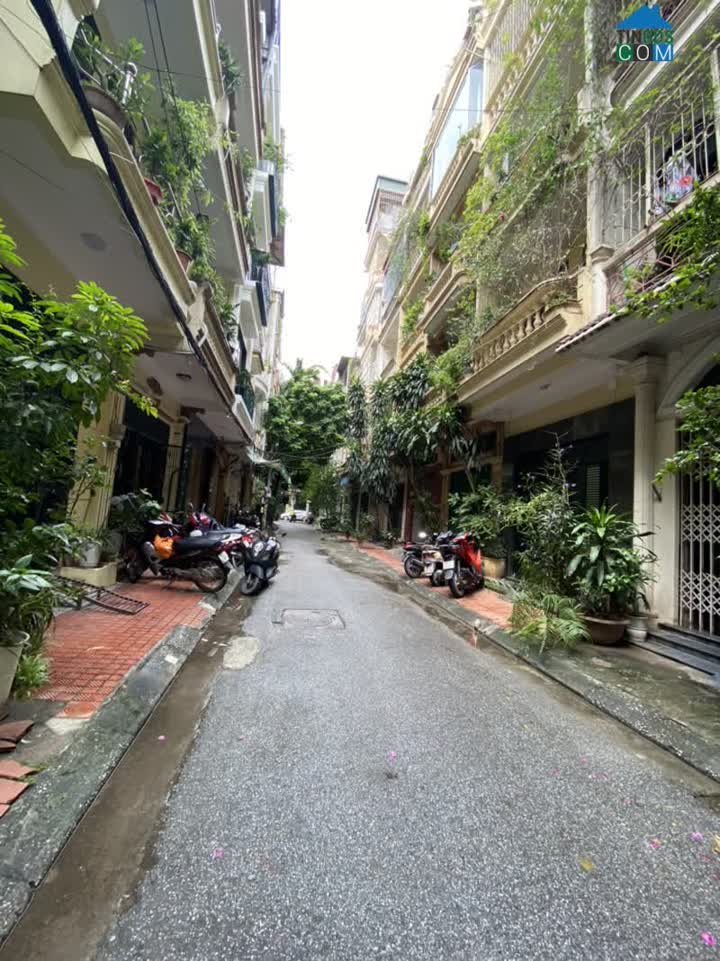 Ảnh Bán phân lô Trung Kính ô tô tránh 42m 4 tầng MT3.6m khu vực văn minh an sinh lý tưởng giá 12.9 tỷ 0