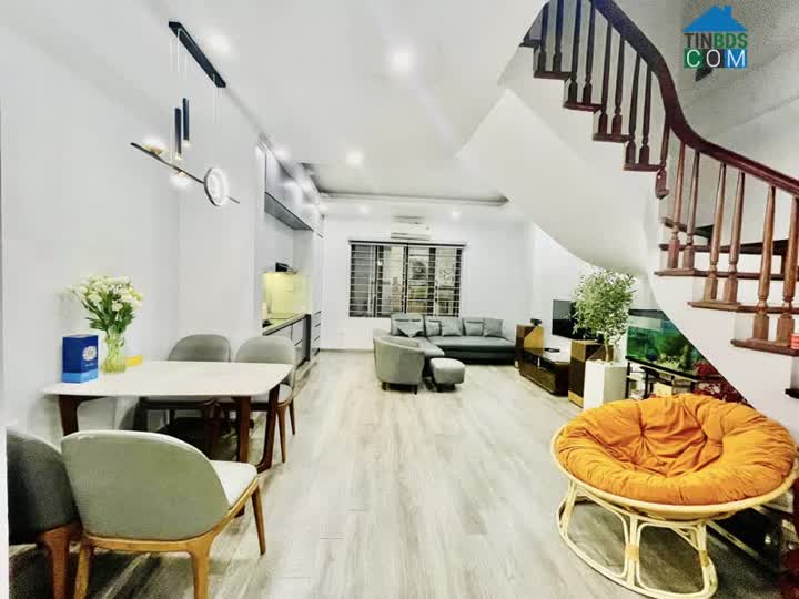 Ảnh Mới kính koong, Ngõ thông, Cách phố 30m, bán nhà Tây Sơn 0