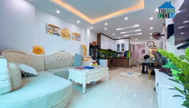 Ảnh Nhà Trần Quốc Hoàn Cầu Giấy 80m*4T giá 15.7 tỷ, phân lô, ô tô, 2 thoáng, kinh doanh 0