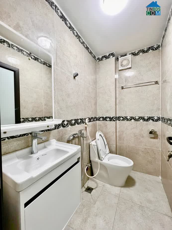 Ảnh Tôn Đức Thắng – Đống Đa - Nhà Đẹp Ở Ngay – Mặt Ngõ Thông – Gần Phố - 5 Tỷ 0