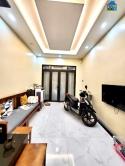 Nhà độc - cực hiếm hót 2 thoáng vĩnh viễn chỉ còn có sót lại tại Hào Nam - gần
Đê La Thành -...
