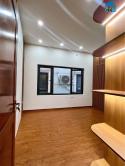 Bán Nhà Ngọc Lâm 40M2 * 5 Tầng * 7.5 Tỷ, Wieu Hồ Tai Trâu, Thang Máy