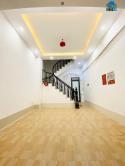 Bán Nhà ĐỊNH CÔNG, 39m², 6 Tầng, Ô Tô Đỗ Cửa, Kinh Doanh Đỉnh Cao, Chỉ 7.2 Tỷ