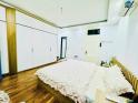 Bán Nhà Nguyễn Văn Cừ. 50M2 * 5 Tầng * 9,35 Tỷ. Full Nội Thất. Lô Góc.