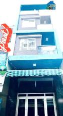 Nhà 2 Mặt Tiền Đường Q4 
ngang 4 Dài 8 
đúc 5 Tấm 
có 7 Tỷ Hơn