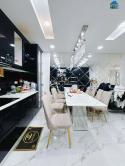 Nhà Sát Mặt Tiền Cao Tầng Đồng Nhất Vip Q4 Ngang 4 Dài 14
 - 5 Tấm Có 9 Tỷ