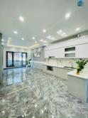 Bán nhà ngõ 117 Thái Hà cực đẹp 40m2, 6T thang máy, MT5.3m quanh 11 tỷ hiếm Đống Đa