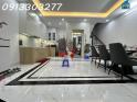Ba Bước Ra Phố - Hộ Khẩu Hai Bà - 1 Căn Độc Lập - 5 Tầng Thang Máy - Ngõ Thẳng - Ngay Ngã Tư Chợ...