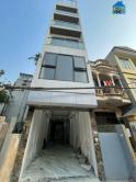 Bán nhà gấp trên phố Huỳnh Tấn Phát, thiết kế hiện đại, gần trung tâm, tiện ích đủ đầy.