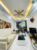 Cần Bán Gấp Nhà Phố Tân Mai Hoàng Mai Ba Gác Đỗ Cửa 32M 5 Tầng Giá Nhỉnh 6 Tỷ