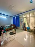 Nhà cũ bán đất - mặt phố 399 Âu Cơ - 122m2 x 3T x MT 6m - o to 2 chiều - lô góc