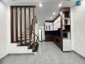 Bán Gấp Nhà Gia Quất , Long Biên 32m2, 5tầng , nhà mới , full nội thất - giá nhỉnh 4 tỷ