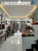 Bán Nhà 3 Tầng, 45m2, Ngõ Nguyễn Súy, Tân Quý, Tân Phú, Giá 5.8 Tỷ - Sổ Hồng Chính Chủ