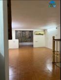Cho thuê căn hộ Tập thể Tầng 2 Đường Thành 55m2, 5.5 Triệu