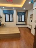 Chỉ 5 tỷ 3 Nhà Ngọc Thuỵ trong đê 30m x 4T oto đỗ cổng, chắc chắn ở luôn. LH 0936123469