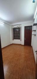 Cho thuê nhà ở, CHDV ngõ Chính Kinh, Thanh Xuân 30m x 5T giá 12.5tr, cho cải tạo nhà