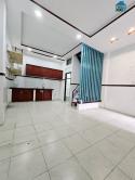 Tân Bình - Xe Hơi Tránh Nhau Cách Nhà 5M - 2 Tầng - Sổ Vuông A4 - Chỉ 3.2 Tỷ.