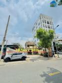 Bán khuôn đất rất đẹp xây cao tầng Mặt Tiền Đường Quốc Hương, P. Thảo Điền, TP Thủ Đức.