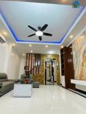 CC bá.n nhà Phạm Văn Đồng 37m thang máy- kinh doanh - ở sướng 9.35 tỷ