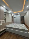 PHÙNG CHÍ KIÊN - 2 THOÁNG - TẶNG FULL NỘI THẤT Dt 30m2 5 tầng mt 3.2m Giá 8.5 tỷ