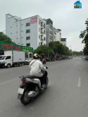 Bác Hưng Quân Đội B.Á.N Nhà Ngọc Thụy- Long Biên - 7 Tỷ -40m - 5 Tầng - Ô Tô Đỗ Cửa- Gần Việt Pháp.