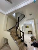 Cho thuê nhà riêng ngõ 226 Lê Duẩn, Khâm Thiên, Đống Đa 40m x 4T, giá 13TR, 10m ra ô tô