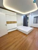 NHÀ DƯƠNG QUẢNG HÀM Ở LUÔN, NGÕ BA GÁC 31m2 5 tầng mặt tiền 3.3m Giá 9.6 tỷ