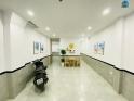 Tòa nhà 17 phòng cho thuê, hơn 60m2, gần ba đại học Bách Kinh Xây