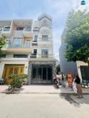Nhà Phố Full Nội Thất – Hoàn Công – PHT6 Giáp QL1K – Chỉ 7,2 Tỷ TL