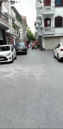 Siêu Phẩm - Hơn 8 Tỷ- 47M Ngọc Thuỵ, Bồ Đề - Gần Ô Tô- Gần Nhà Văn Hoá - Thang Máy- Full Nội Thất