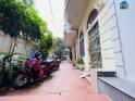 Nhà phân lô Ngõ 1194 Đường Láng, ô tô đậu cổng, view thoáng, 40mx 4 tầng, Kinh doanh tốt