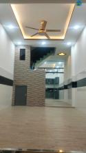 căn nhà MT Dương Bá Trạc, cần ra 18ty (TL), ngang 4,1m x 13,7m.