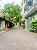 Bán Gấp Nhà Mặt Tiền Hẻm Đường Phạm Văn Đồng