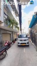 Bán Gấp Nhà Hẻm Oto Bùi Văn Ba, Quận 7, DT 36m2, 4 Tầng, 7PN, Sổ Đỏ, Giá Chỉ 5.5 Tỷ!