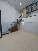 Sát mặt tiền Trung Tâm Q4 
NGANG 4.6 DÀI 12 
CÓ 5 TỶ
