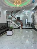 Chính chủ bán nhà Q7, ngang 5, SHR, giá 5x tỷ