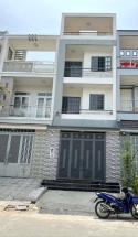 Bán nhà mặt tiền đường Số KDC Ấp 5 Phong Phú Bình Hưng