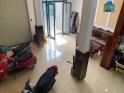 NHÀ 6.5 tỷ + Mô tả : trệt, 2 lầu, 5 PN, 3 WC, sân thượng + Hẻm 5m + 100m ra đường Ql13