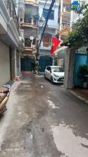 Bán Nhà Lạc Long Quân phân lô oto 7 chỗ vào nhà, 6 tầng, thang máy vì vù, đường vào nhà 5.5m vị...