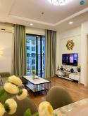 Chính chủ bán căn 2PN diện tích 76m2 ban công nam view thoáng đẹp nhà mới như ảnh giá bán 9 tỷ...